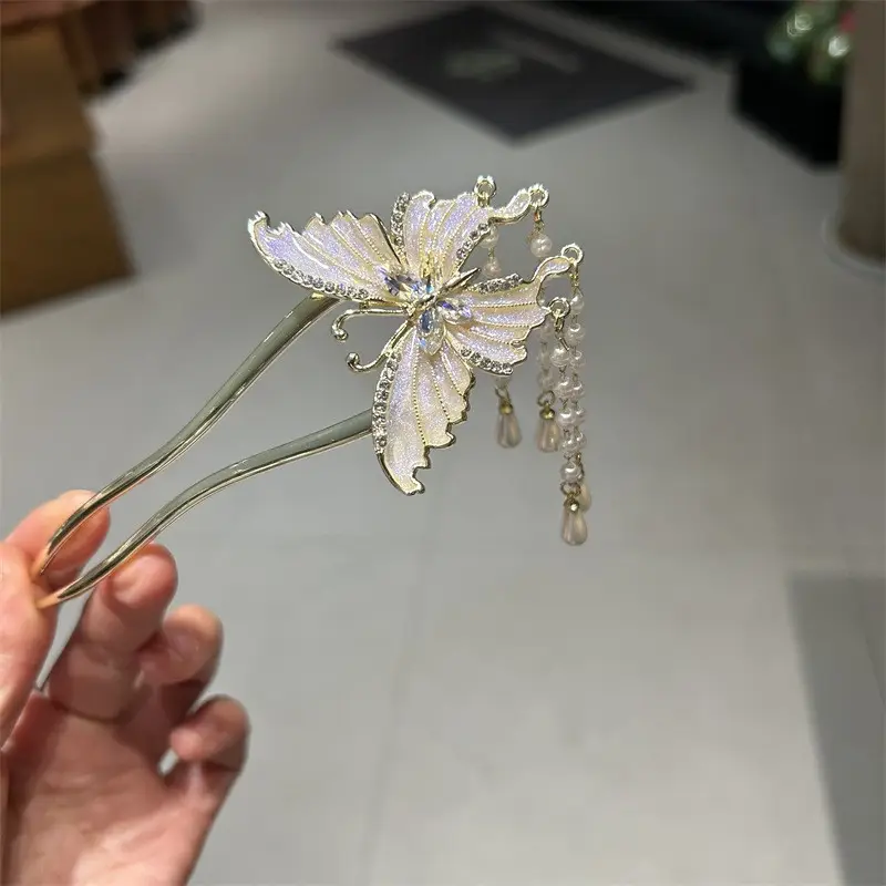Antique Butterfly Hairpin for Women — feature 5