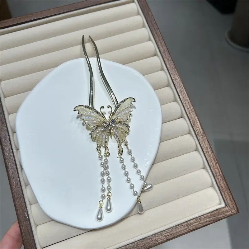 Antique Butterfly Hairpin for Women — feature 7