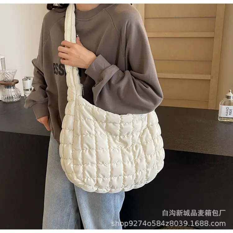 Black Embroidered Bubble Shoulder Bag for Women 2026 — feature 14