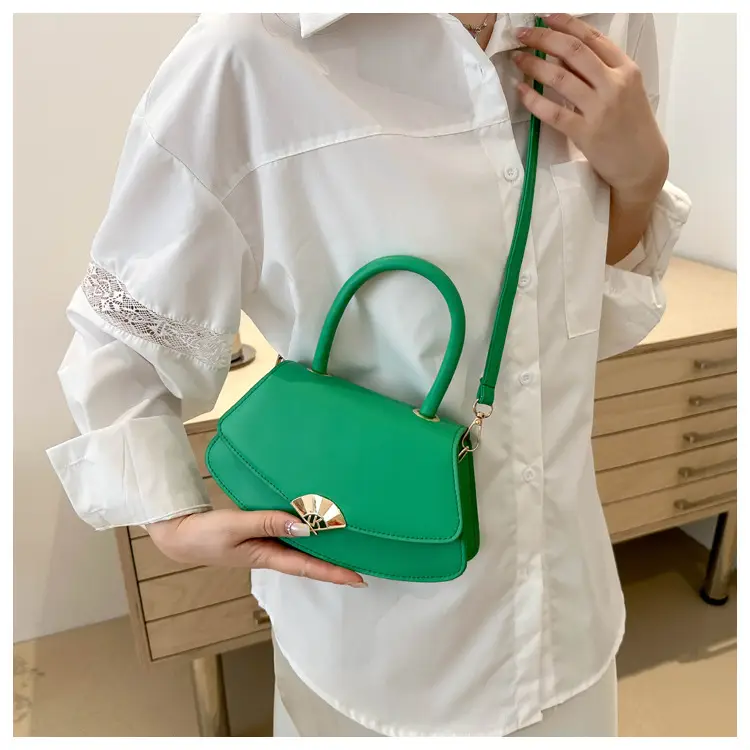Black Square Shoulder Crossbody Bag with Gold Clasp — feature 18