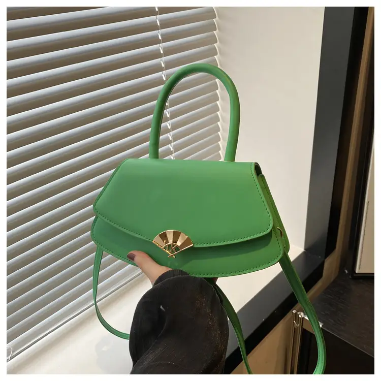 Black Square Shoulder Crossbody Bag with Gold Clasp — feature 25