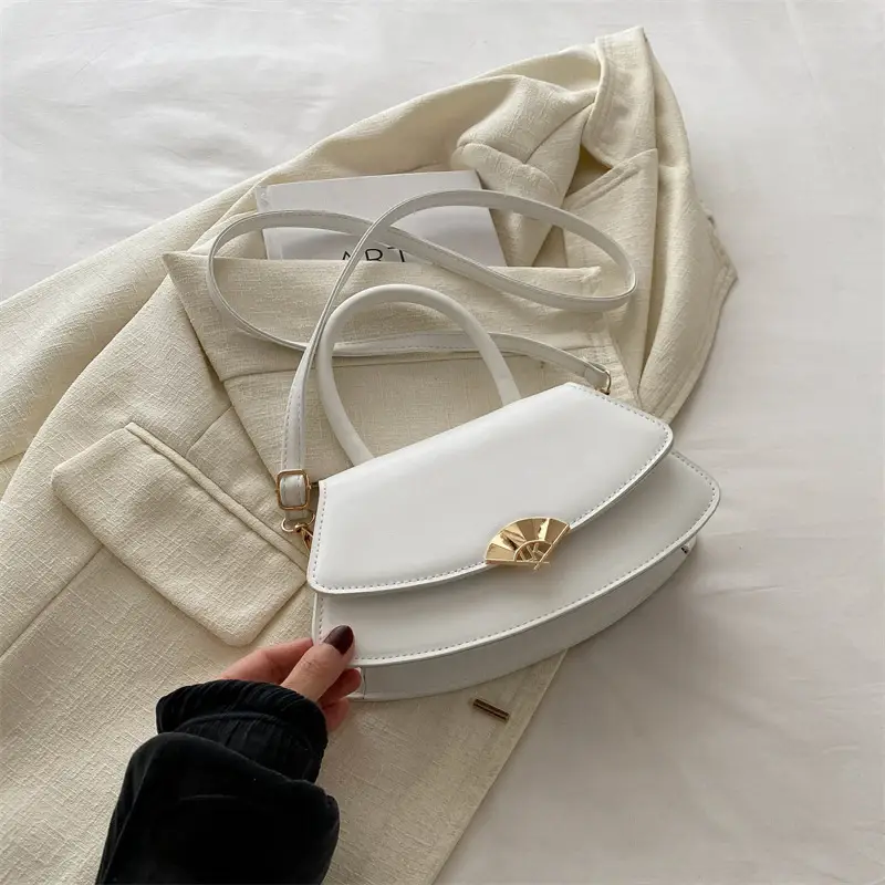 Black Square Shoulder Crossbody Bag with Gold Clasp - Image 2