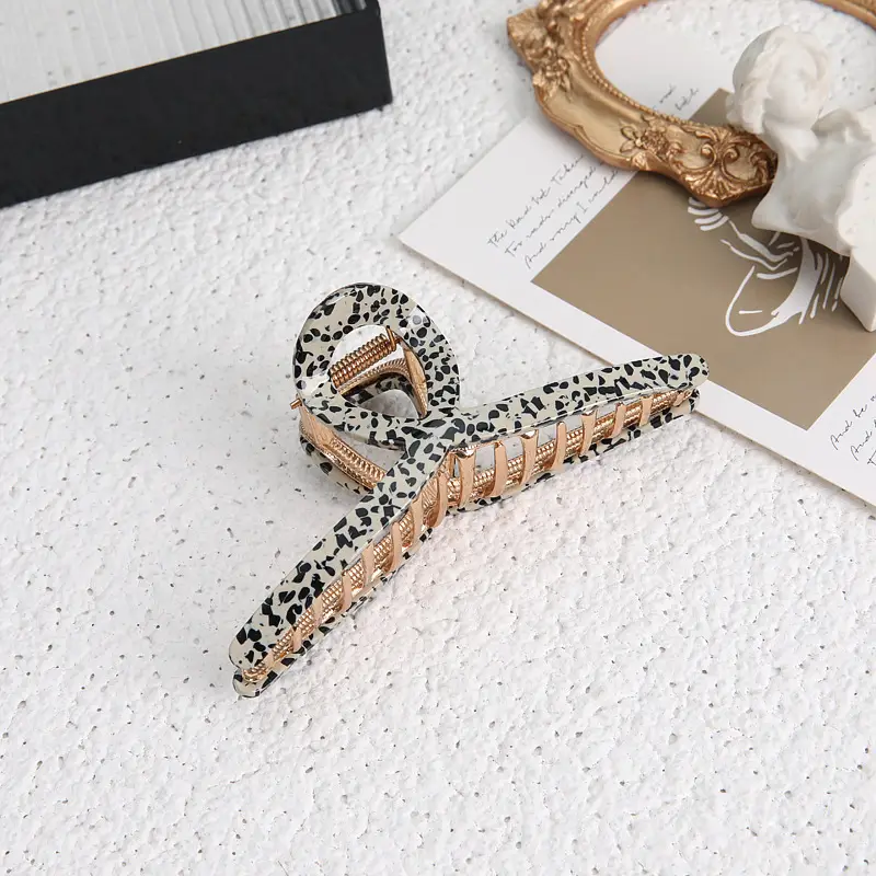 Women's Spring & Summer Hairpin with Shark Clip - Image 14
