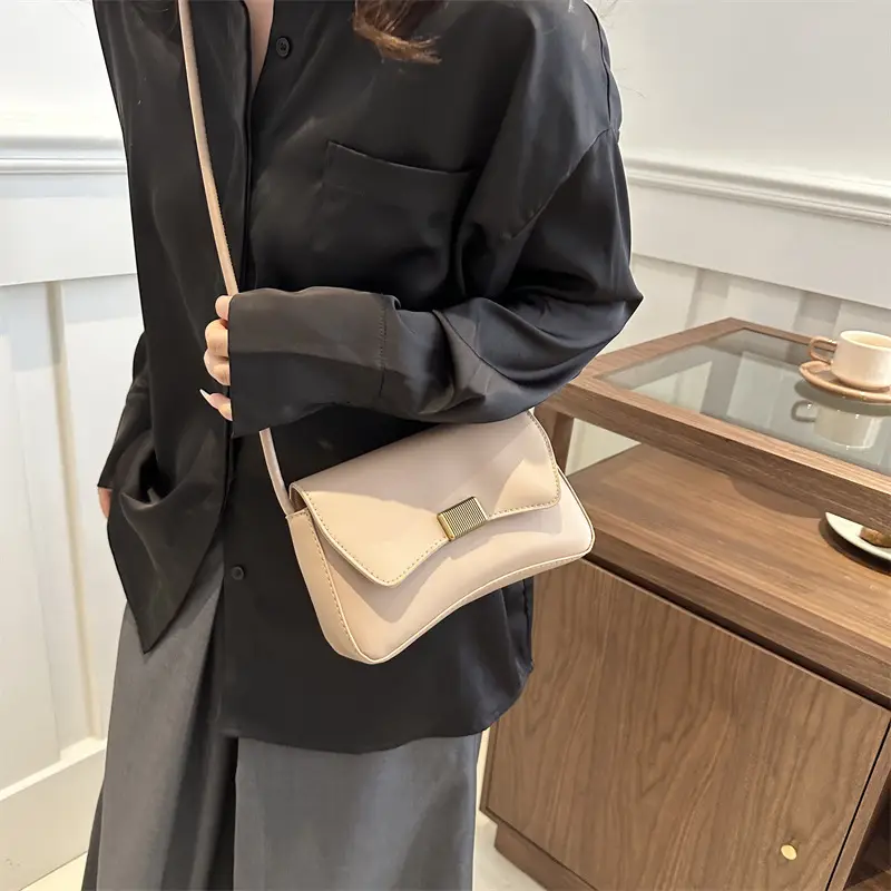 Black Lock Buckle Crossbody Bag for Women - Image 7
