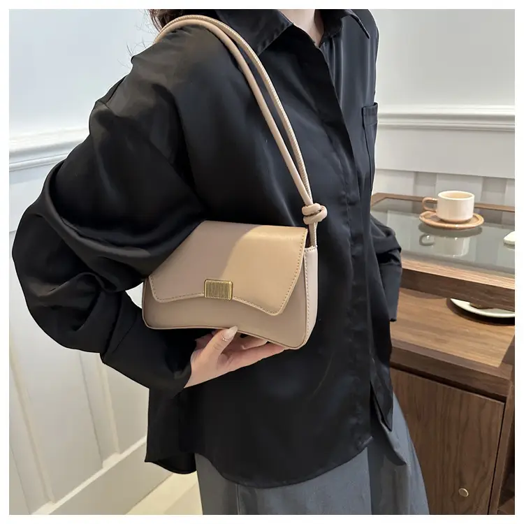 Black Lock Buckle Crossbody Bag for Women — feature 10