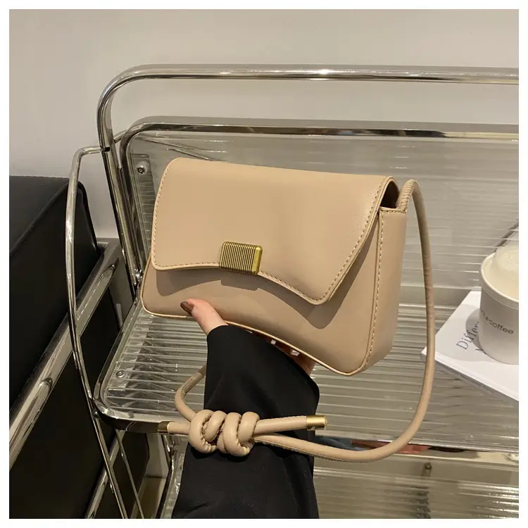 Black Lock Buckle Crossbody Bag for Women — feature 18