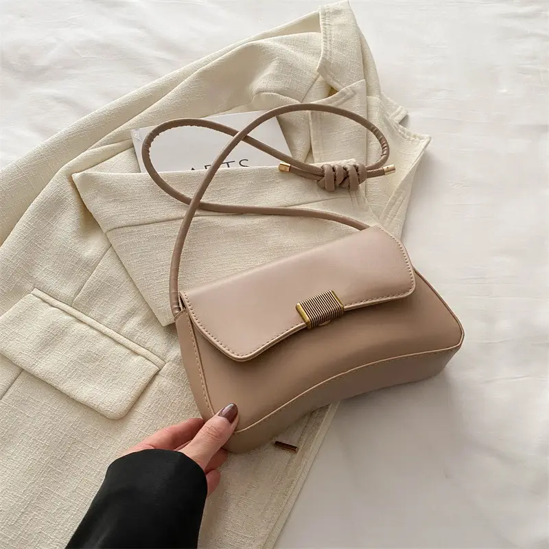 Black Lock Buckle Crossbody Bag for Women - Image 3