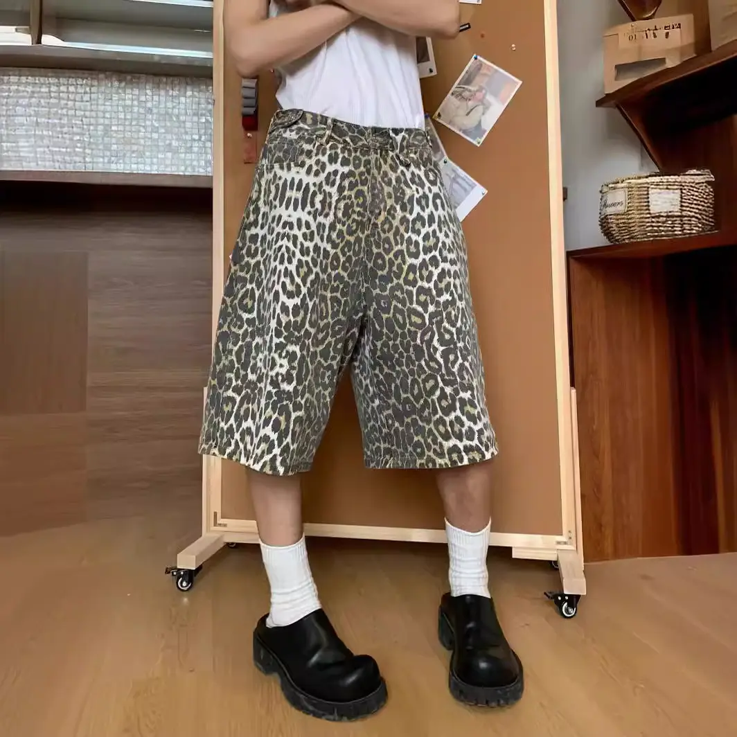 American Retro Leopard Camo Shorts Men Women Wide Leg Cropped - Image 5