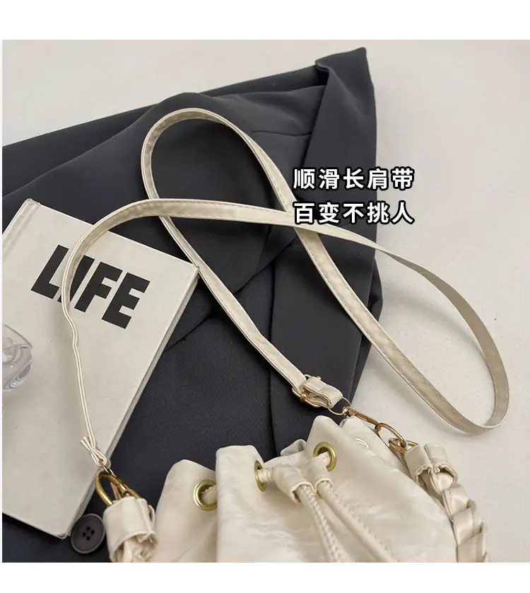 Women's Drawstring Shoulder Bag 2024 Spring Summer — feature 2