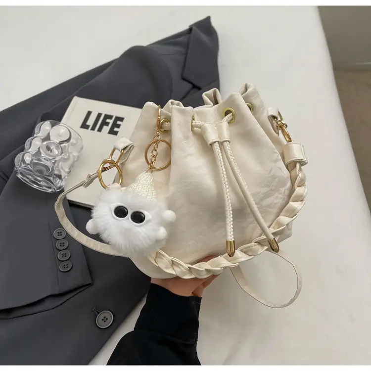 Women's Drawstring Shoulder Bag 2024 Spring Summer — feature 24