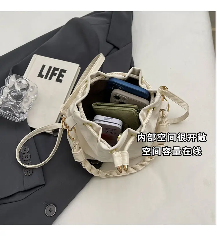 Women's Drawstring Shoulder Bag 2024 Spring Summer — feature 7