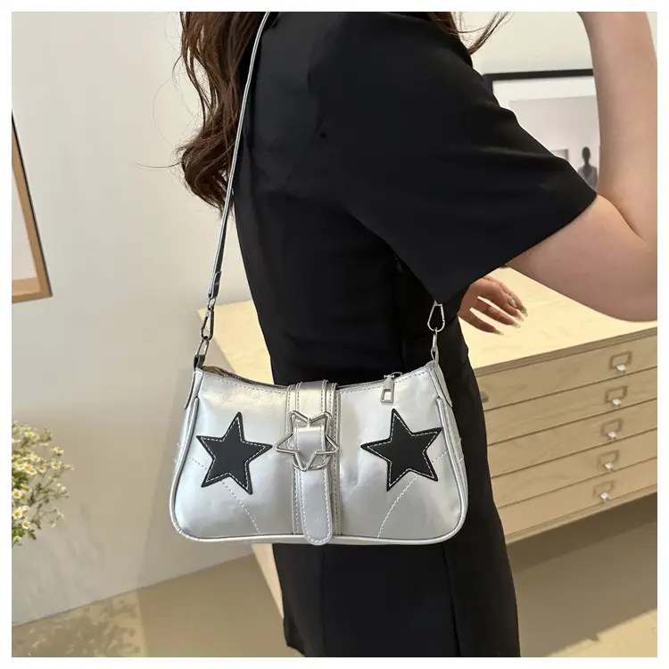 Sweet Star Heart Insolated Women's Shoulder Bag Black