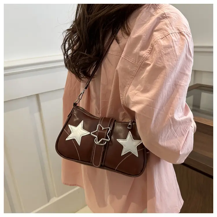 Sweet Star Heart Insolated Women's Shoulder Bag Black — feature 10
