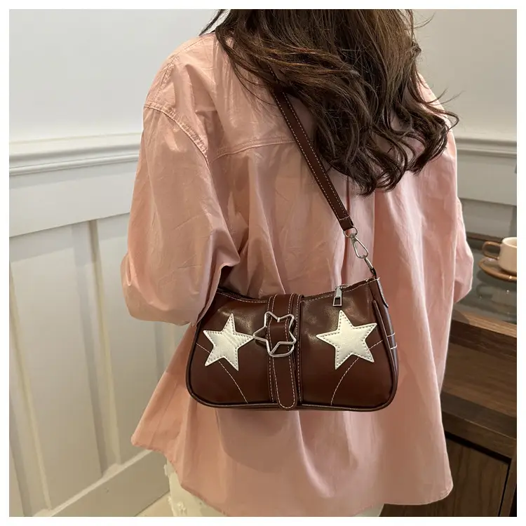 Sweet Star Heart Insolated Women's Shoulder Bag Black — feature 11