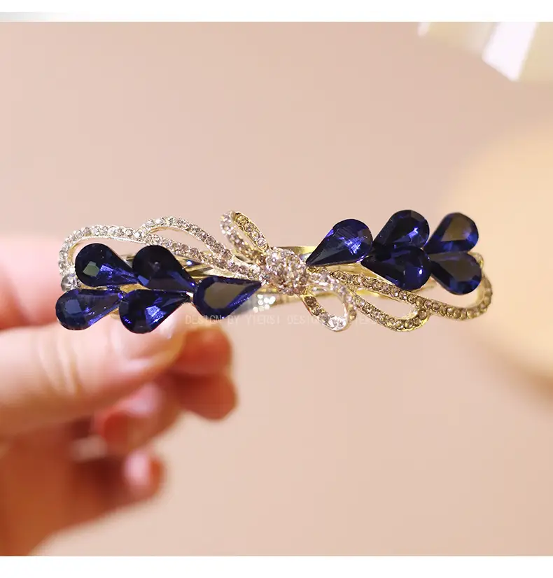 Blue Crystal Heart Clip Hairpin with Diamond Accents — feature 5