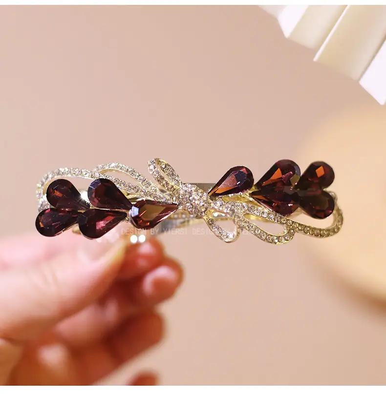 Blue Crystal Heart Clip Hairpin with Diamond Accents — feature 6