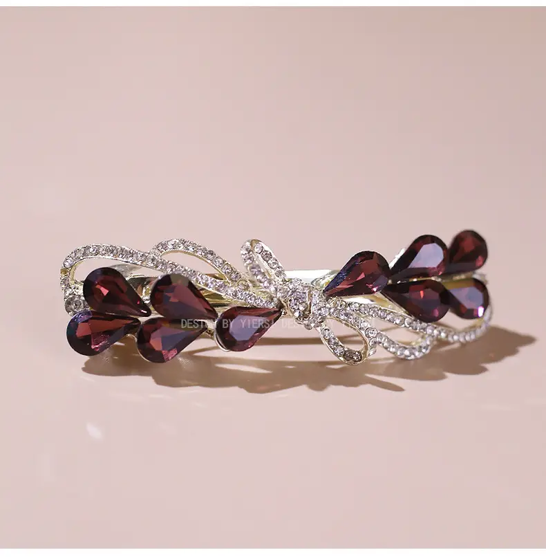 Blue Crystal Heart Clip Hairpin with Diamond Accents — feature 8