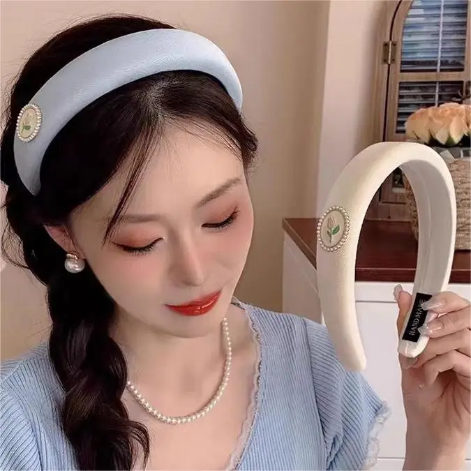Elegant High-Crystal Headband for Women - Image 10
