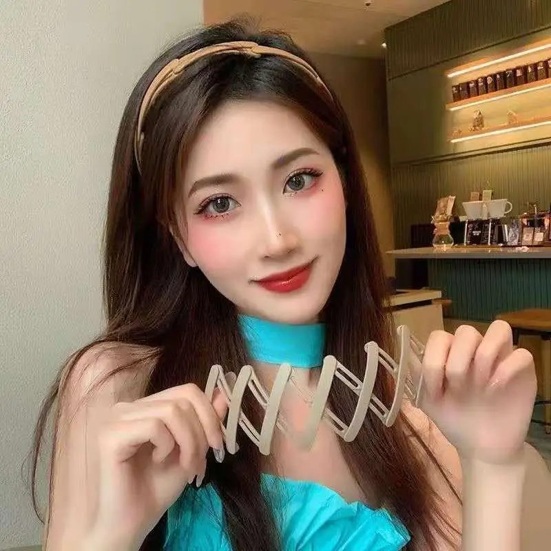 Retractable Hairpin Headband Non-Slip Travel Carry-On