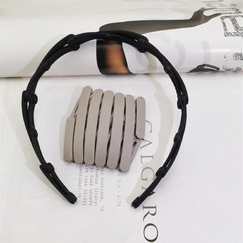 Retractable Hairpin Headband Non-Slip Travel Carry-On