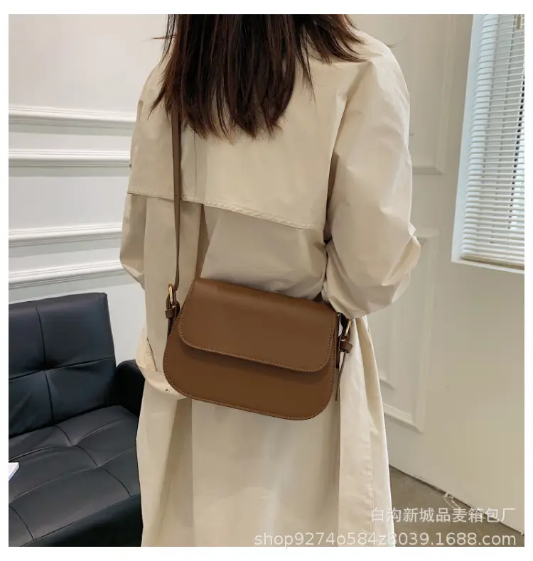 Retro Simple Underarm Bag for Women Brown 2026 — feature 22