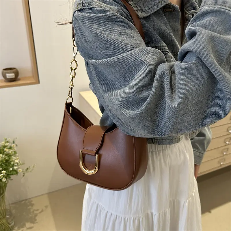 White Square Underarm Bag for Women 2025 - Image 8