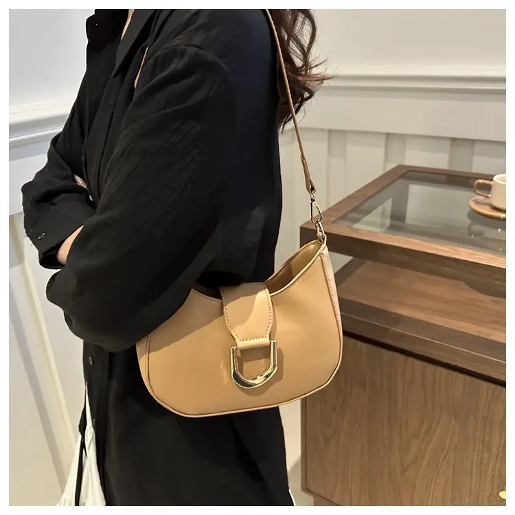 White Square Underarm Bag for Women 2025 — feature 10