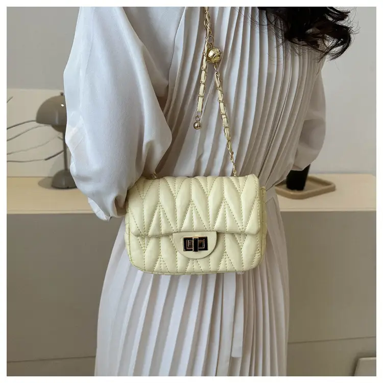 Quilted Chain Crossbody Bag for Women Yellow 2025 — feature 7