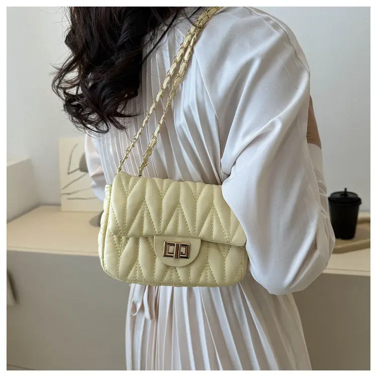 Quilted Chain Crossbody Bag for Women Yellow 2025 — feature 9