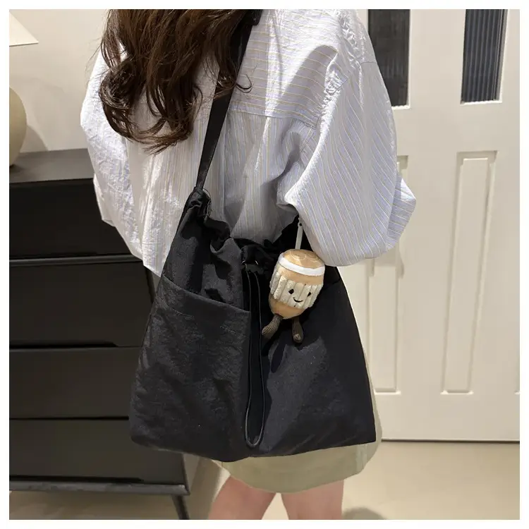 Women's Black Nylon Crossbody Tote Bag Large Capacity — feature 17