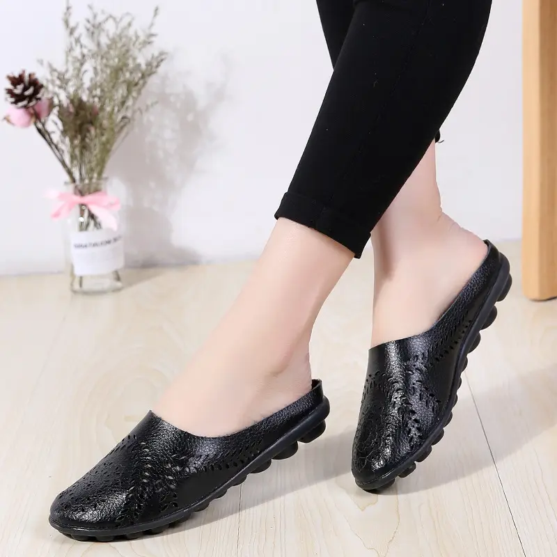 Women's Blue Leaf Pattern Low-Top Slippers Large - Image 13
