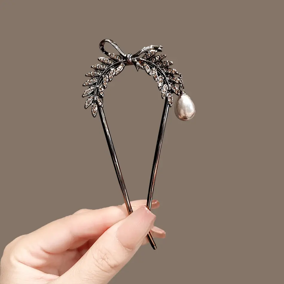 Women's Antique Pearl Hairpin U-shape Back - Image 3