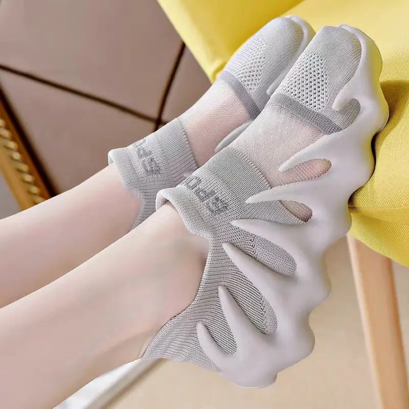 2025 New Mesh Shoes Women's Octopus Socks Flyweave Soft Sole Casual Sports Shoes Mesh Breathable Running Coconut Shoes