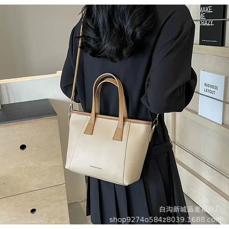 Women Retro Brown Shoulder Bag Large Capacity 2026 — feature 15