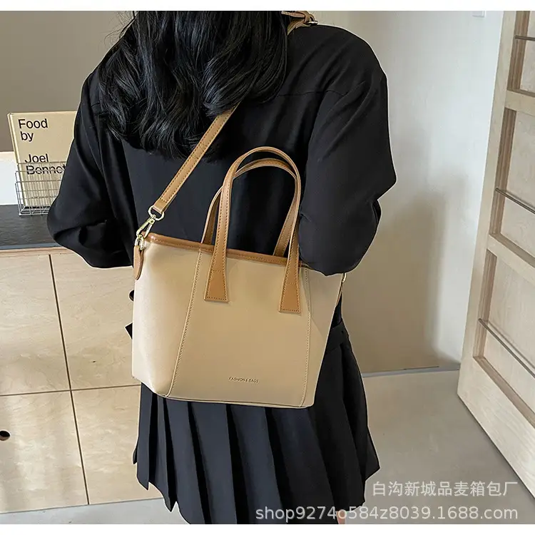 Women Retro Brown Shoulder Bag Large Capacity 2026 — feature 17