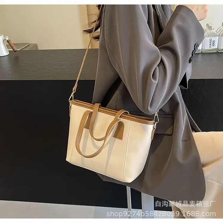 Women Retro Brown Shoulder Bag Large Capacity 2026 — feature 26