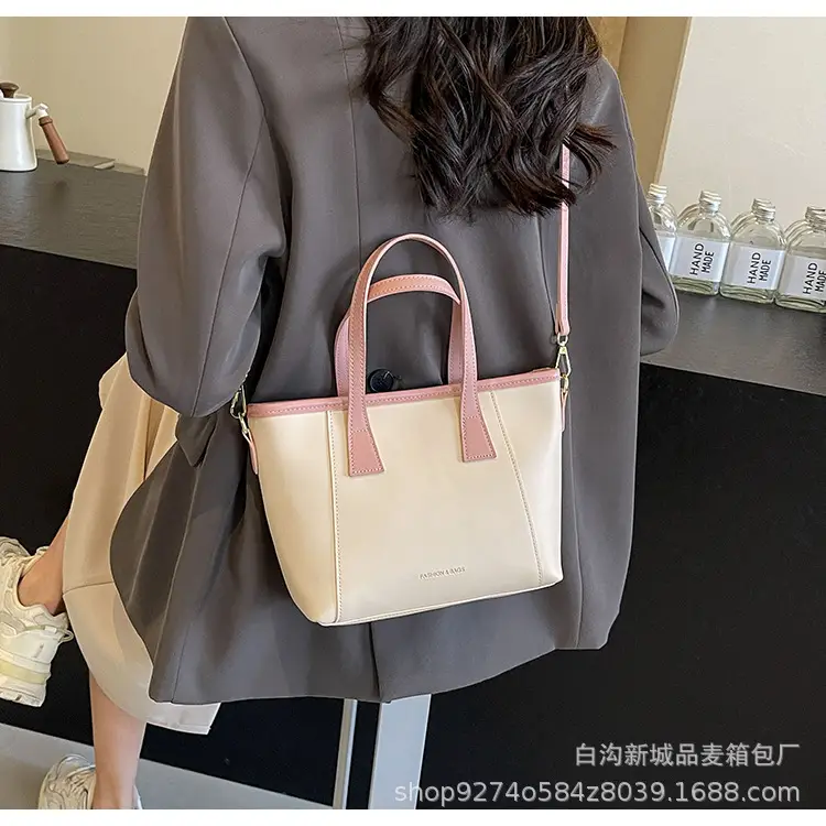 Women Retro Brown Shoulder Bag Large Capacity 2026 — feature 30