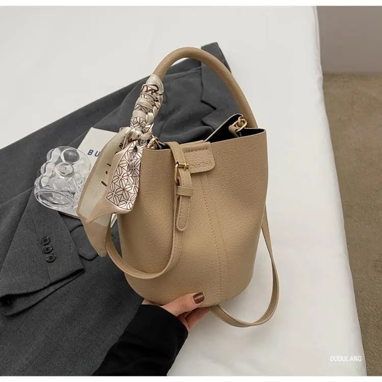 Soft Leather Bucket Bag for Women Beige 2026 — feature 40