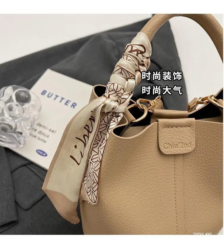 Soft Leather Bucket Bag for Women Beige 2026 — feature 8