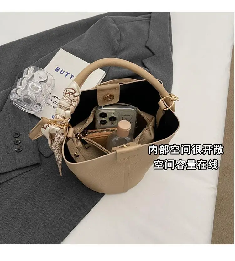 Soft Leather Bucket Bag for Women Beige 2026 — feature 9