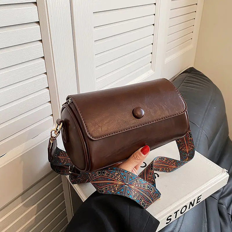 Trendy Brown Crossbody Pillow Bag for Women 2025 - Image 4