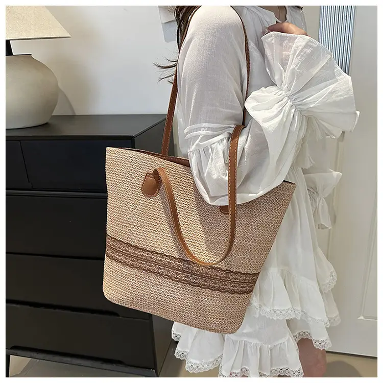 Hand-Woven Straw Tote Bag Large Capacity 2024 — feature 11