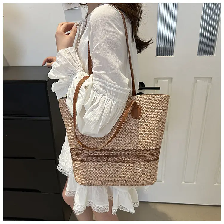Hand-Woven Straw Tote Bag Large Capacity 2024 — feature 13