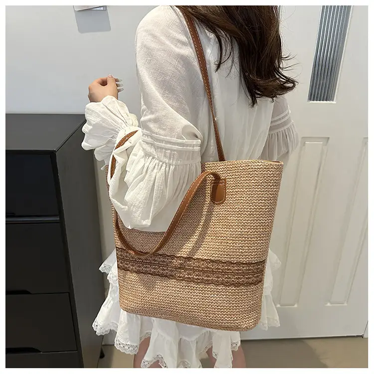 Hand-Woven Straw Tote Bag Large Capacity 2024 — feature 14