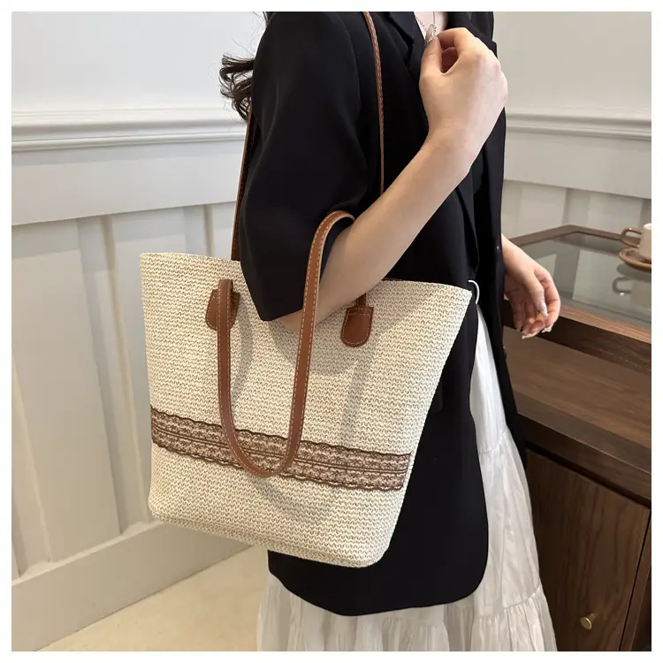 Hand-Woven Straw Tote Bag Large Capacity 2024 — feature 7
