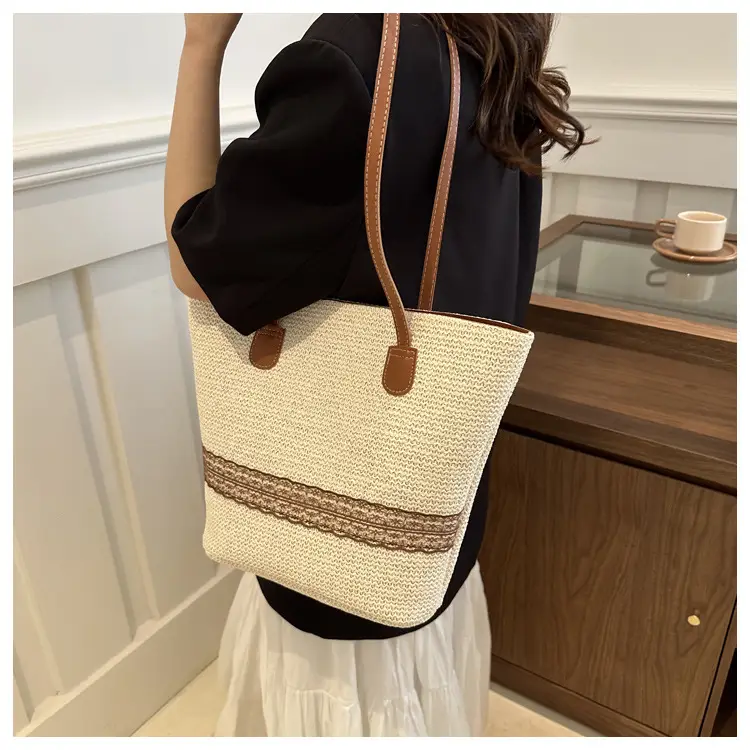Hand-Woven Straw Tote Bag Large Capacity 2024 — feature 8