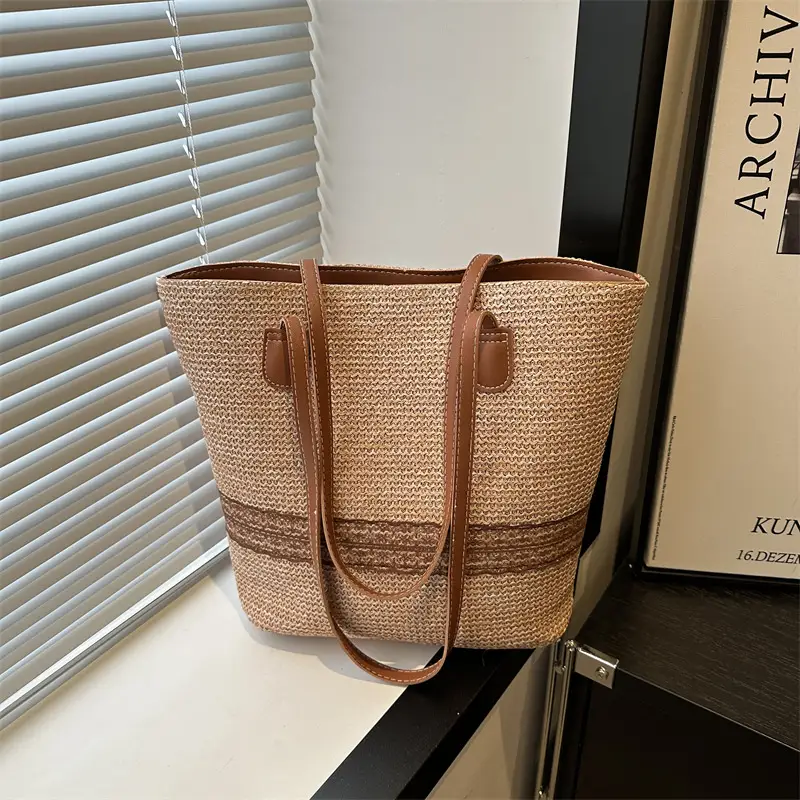 Hand-Woven Straw Tote Bag Large Capacity 2024