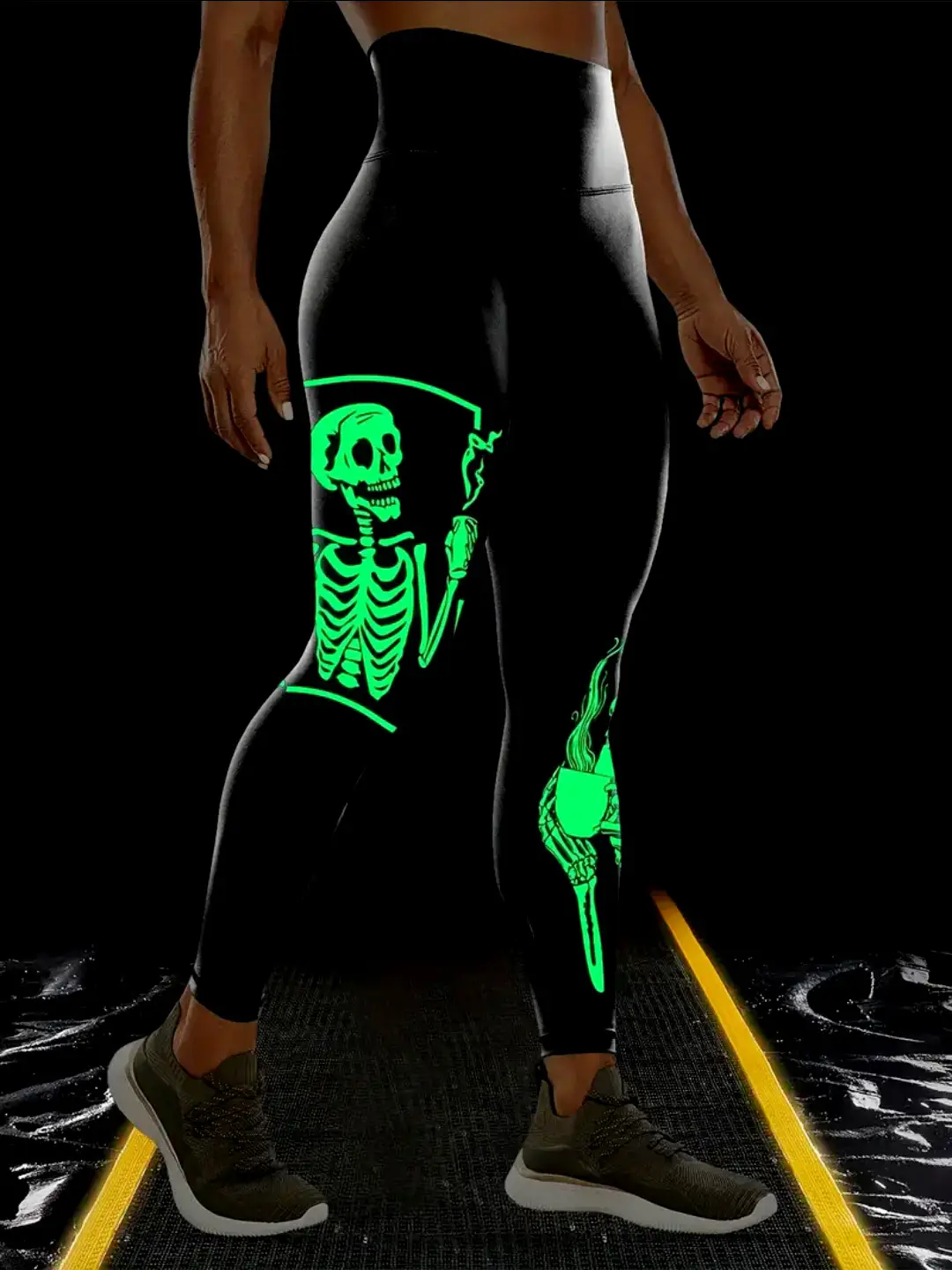 Cross-Strap High Waist Yoga Pants Black White Star Print — feature 21