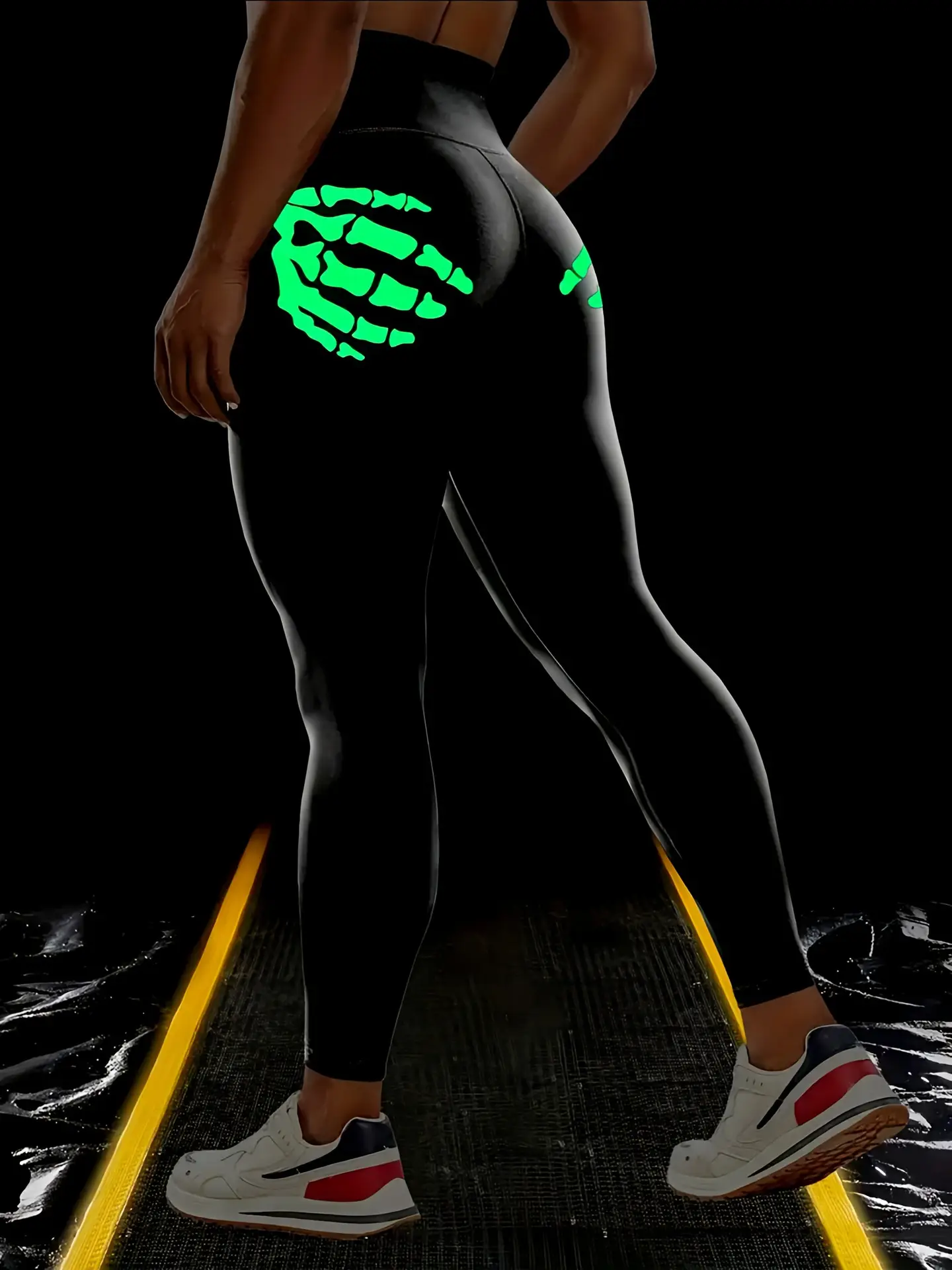 Cross-Strap High Waist Yoga Pants Black White Star Print - Image 3