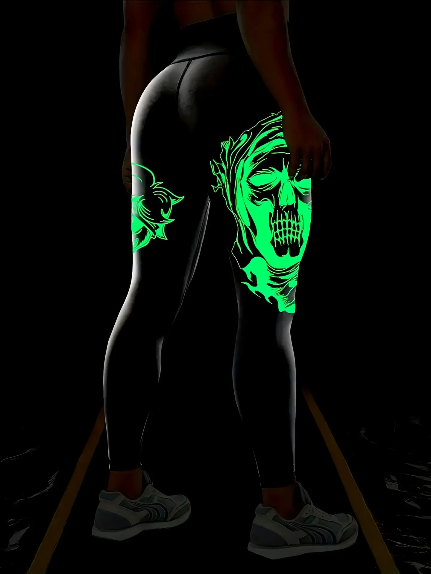 Cross-Strap High Waist Yoga Pants Black White Star Print - Image 7